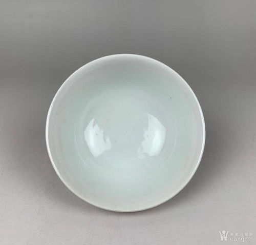 建國(guó)瓷廠瑰寶 五十年代新粉彩花鳥碗的藝術(shù)與歷史價(jià)值